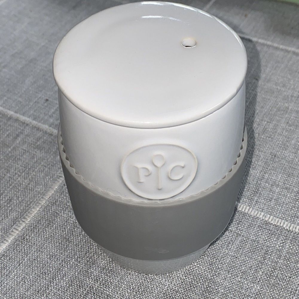 Pampered Chef Ceramic Egg Cooker #1529 White Gray Gripper Embossed PC